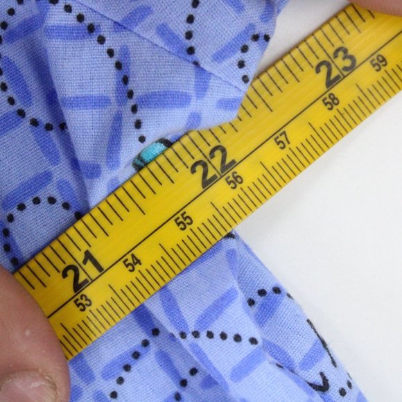 Simply Basic Scrub Top Womens Blue Cartoon All Over Print V Neck Size Small S - Picture 8 of 9